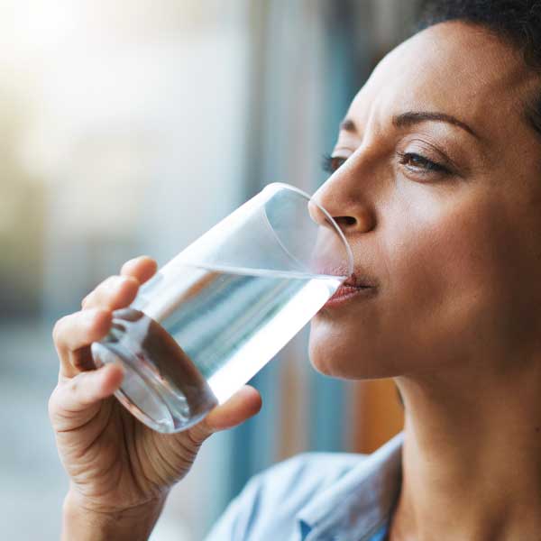 Verão: 10 motivos para beber mais água